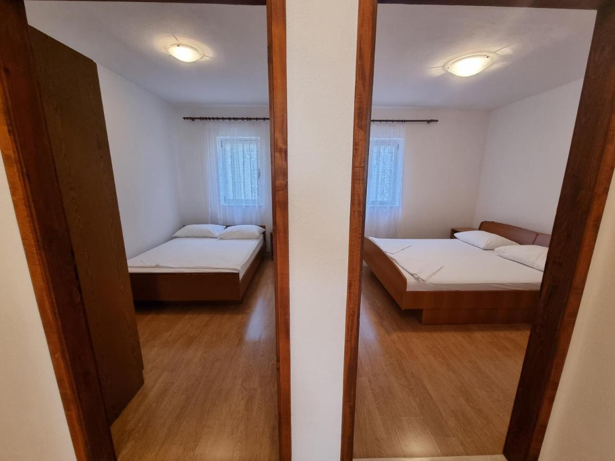 Apartman Ivan Apartment Makarska Exterior photo